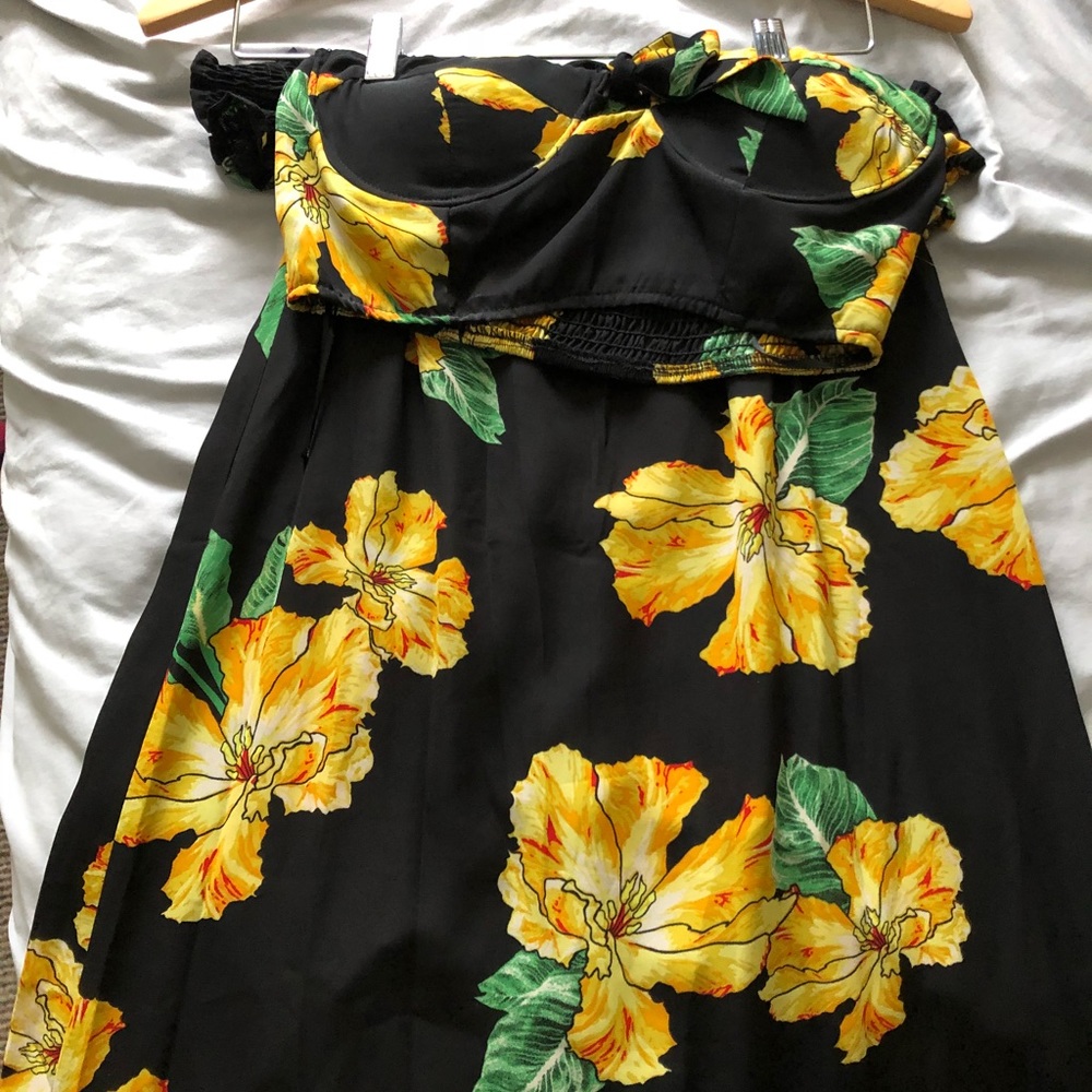 LF Seek the Label beautiful two piece set